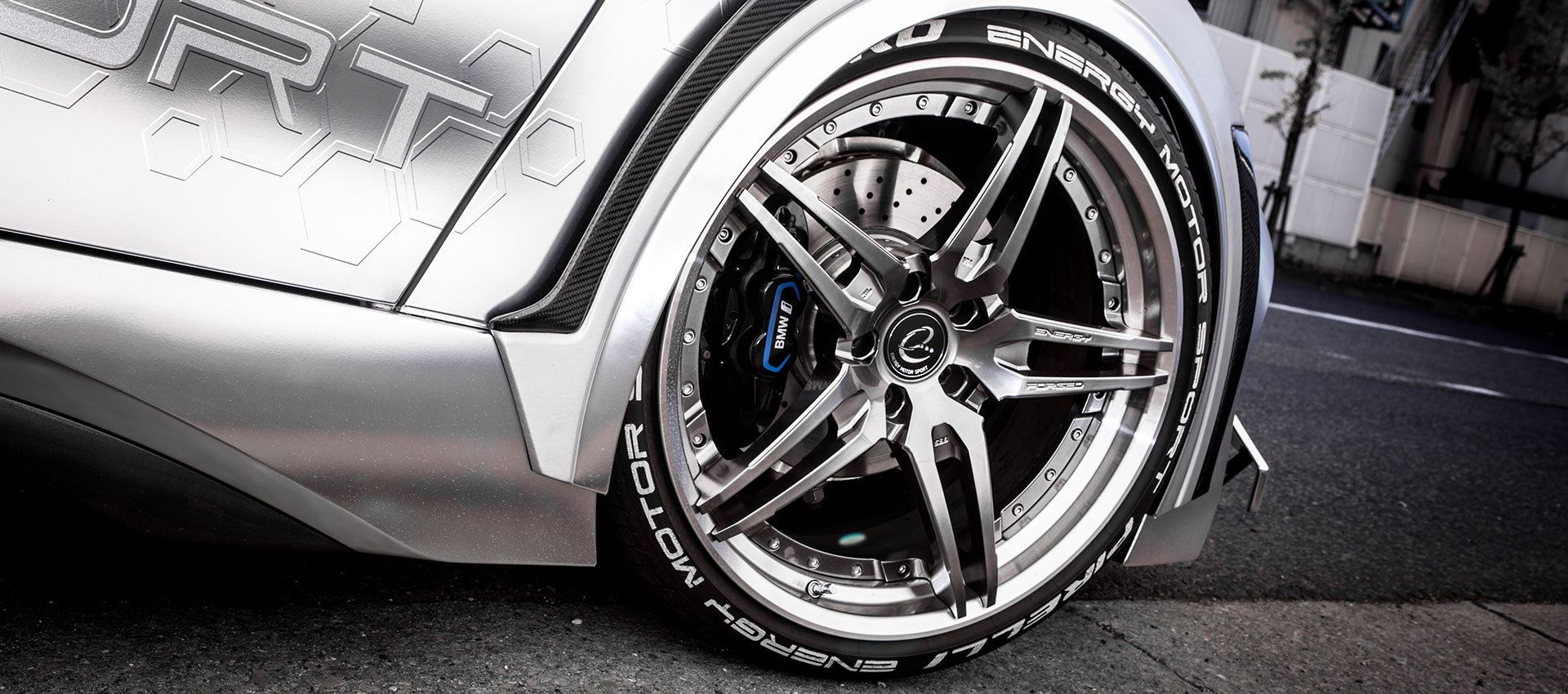 BMW i8 silver wrapping4