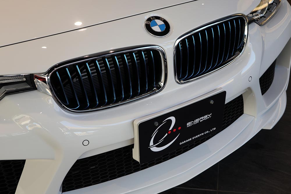 BMW f30 LCIのフロントバンパー,オーバーフェンダー,スポイラー